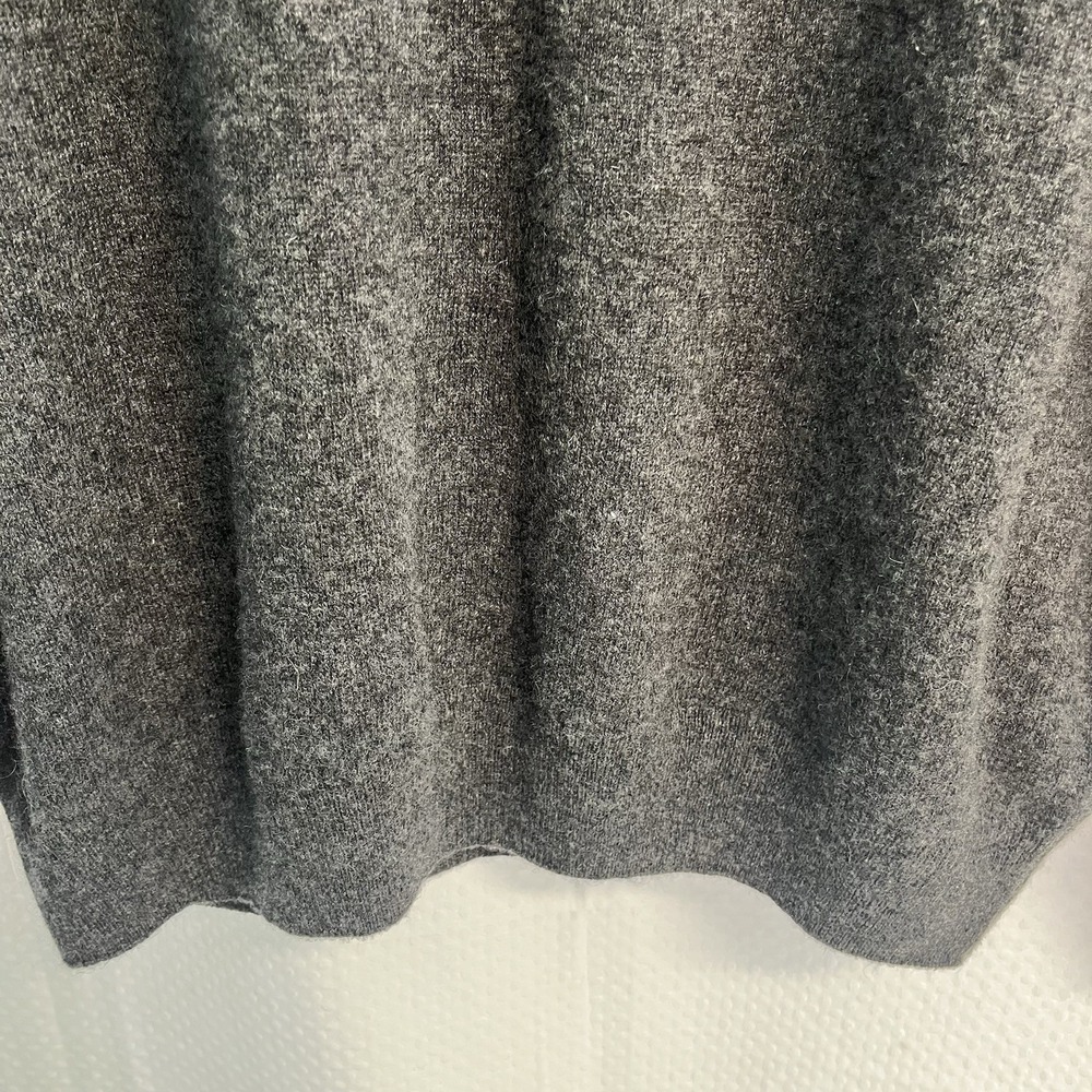 Mott & Bow Men's 100% Cashmere Charcoal Gray V Neck Sweater XXL Classic‎ - Picture 3 of 9